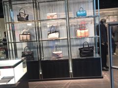 -Gucci(首创奥特莱斯店)