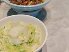 -绿草地·湘菜(酃湖师院店)