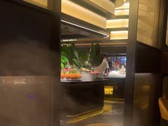 -钱小奴海鲜自助黑金店(杭州滨江龙湖店)