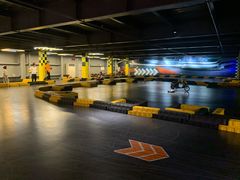 -极限PLAY运动娱乐新世界·团建派对潮玩休闲馆·室内蹦极高空游乐园