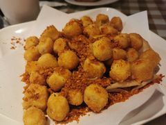 -新大咀港式茶餐厅(宝山万达店)