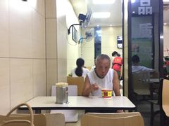 大堂-江三王记牛杂馆(总店)