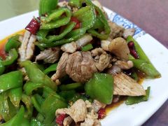 农家小炒肉-壹阁胡羊焖饼(特色小吃街店)