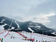 -鳌山滑雪度假区
