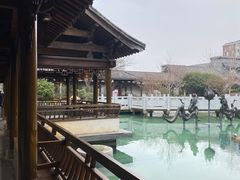 -绳金塔