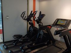 -乐刻运动健身(同曦假日百货店)