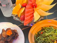 -粉墨特色菜·烧烤音乐酒馆