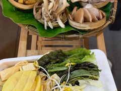 -菌海森林·非遗野生菌火锅(西山区滇池路摩根道店)