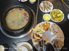 -野菌皇海景野生菌火锅(滨海大道店)