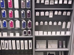 -Apple授权专营店(宝山万达店)