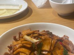 -关东小磨东北菜(上海长风大悦城店)
