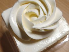 -红宝石·鲜奶小方·海派西点房(肇嘉浜店)