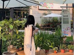 -瑞虹新天地月亮湾