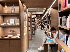 -茑屋书店(天目里店)