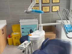 -上海仁爱医院口腔科 · 种植