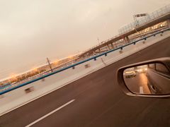 -上海滴水湖皇冠假日酒店