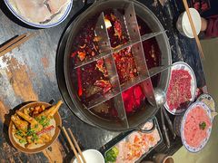 -周小明火锅(黑金冠社区店)