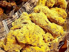 -BHC炸鸡(明洞总店)