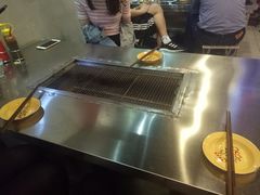 -马路牙子烧烤音乐酒馆(望京店)
