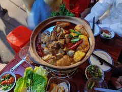 精品牛腩牛杂煲-沙胆彪炭炉牛杂煲(成都玉林店)