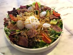 藜麦窝蛋沙拉-The Rug Cafe(王府中环店)