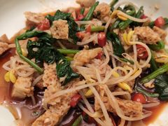 菠菜豆芽拌面筋-西域阿里马新疆菜·清真(桂花路店)