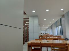 -中国地质大学图书馆