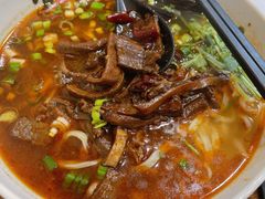 -牛吃草牛肉面牛杂面(桐城路店)