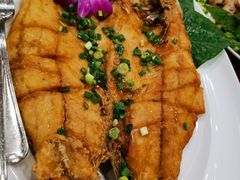 -Chom Cafe and Restaurant