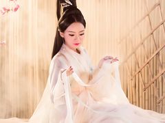 -九月鹰飞汉服摄影工作室