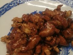 酱爆鸡丁-东兴楼饭庄(六里桥店)