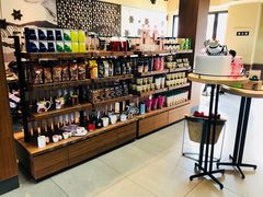 零售区-星巴克臻选(成都宽窄巷子店)