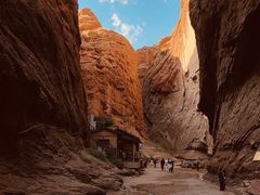 -天山神秘大峡谷