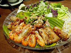 -大头虾越式风味餐厅(光明广场店)