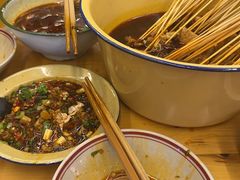 -拈签一笑黄牛肉辣卤串串