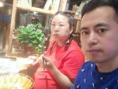 -鸿通城购物中心