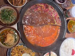 -萍姐火锅·公路夜市(武汉首店)