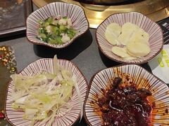 -铭牛烧肉·和牛海鲜自助(高新月牙湖店)