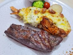 蒜蓉牛油焗澳洲龙虾-天空花园餐吧·生日·团建(南山店)