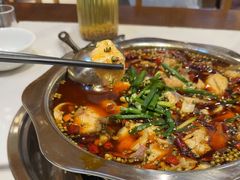 -乡土特色.冷锅鱼.牦牛肉汤锅