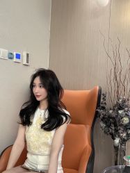 -HAIR HERE造型