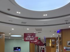 -雅悦齿科(顾村公园店)