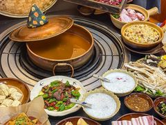 -阿山卓·野生菌火锅·纳西火塘烤肉