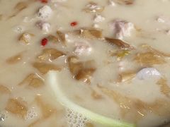 -老来福·非遗酸汤兔(凯旋路店)