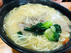 -志权牛肉面(灵山路店)