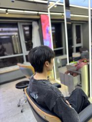 -藤野造型烫发染发