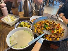 -富正毅三下锅·湘西韵味(天门山索道店)