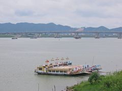 -羚羊峡古栈道森林公园