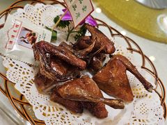 中山石岐冰皮乳鸽-津津菜馆(绝没分店)