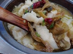 -周鱼小馆石锅酸菜鱼(活力汇店)